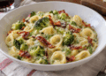 La cultura nel piatto: orecchiette cremose con broccoli, speck croccante e pecorino