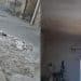 Cagliari, in via Flavio Gioia si cammina in strada: il marciapiede dissestato mette in pericolo i pedoni