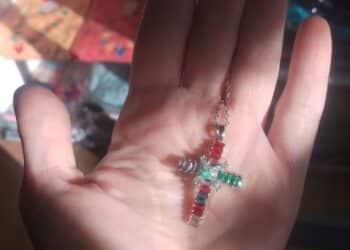 Quartu, pagano con una banconota falsa e si allontanano: commerciante ingannato da 3 ragazzi