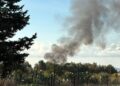 Miasmi causati da incendi e roghi a ridosso della statale, cittadini in rivolta a Selargius: “Basta”