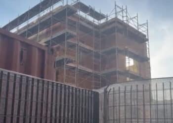 Cagliari, mercato di San Benedetto demolito e quartiere in ostaggio di un cantiere infinito (VIDEO)