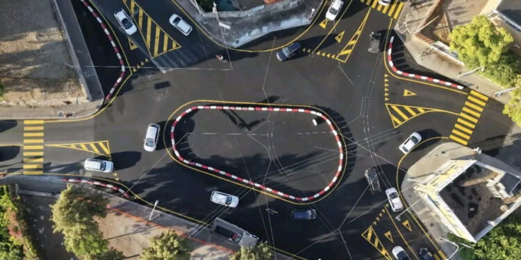 Cagliari, la prima rotatoria “a biscotto” di Piazza d’Armi convince, Mura chiede tempi certi per quella definitiva