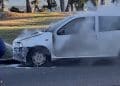 Quartu, auto in corsa prende fuoco al Poetto: illeso il conducente