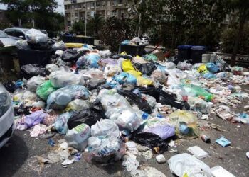 “Cagliari è sempre sporca: non bastano i volontari e la buona volontà”