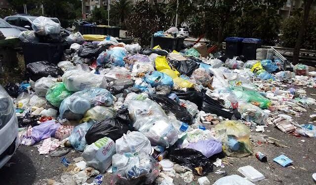 “Cagliari è sempre sporca: non bastano i volontari e la buona volontà”