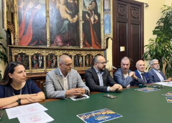 Cagliari, in piazza del Carmine un villaggio di Natale con 40 casette e una pista di pattinaggio
