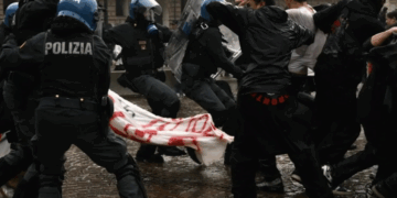 Cortei, sì al reato di partecipazione violenta e al fermo preventivo per i minori: “Paghino i genitori”
