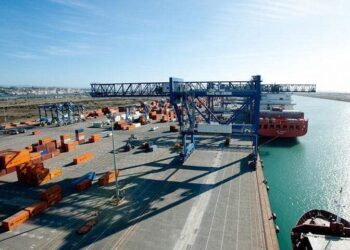 Cagliari, tragedia sul lavoro: camionista muore schiacciato al Porto Canale