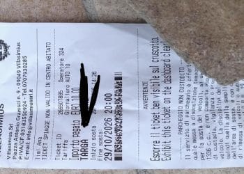 Villasimius, 10 euro per parcheggiare a Notteri anche solo per assistere alla liberazione di una tartaruga