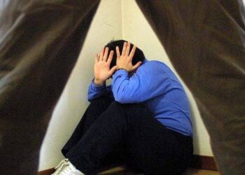 Ancora atti di bullismo nel cagliaritano, calci e pugni a un ragazzino che tornava da scuola a casa