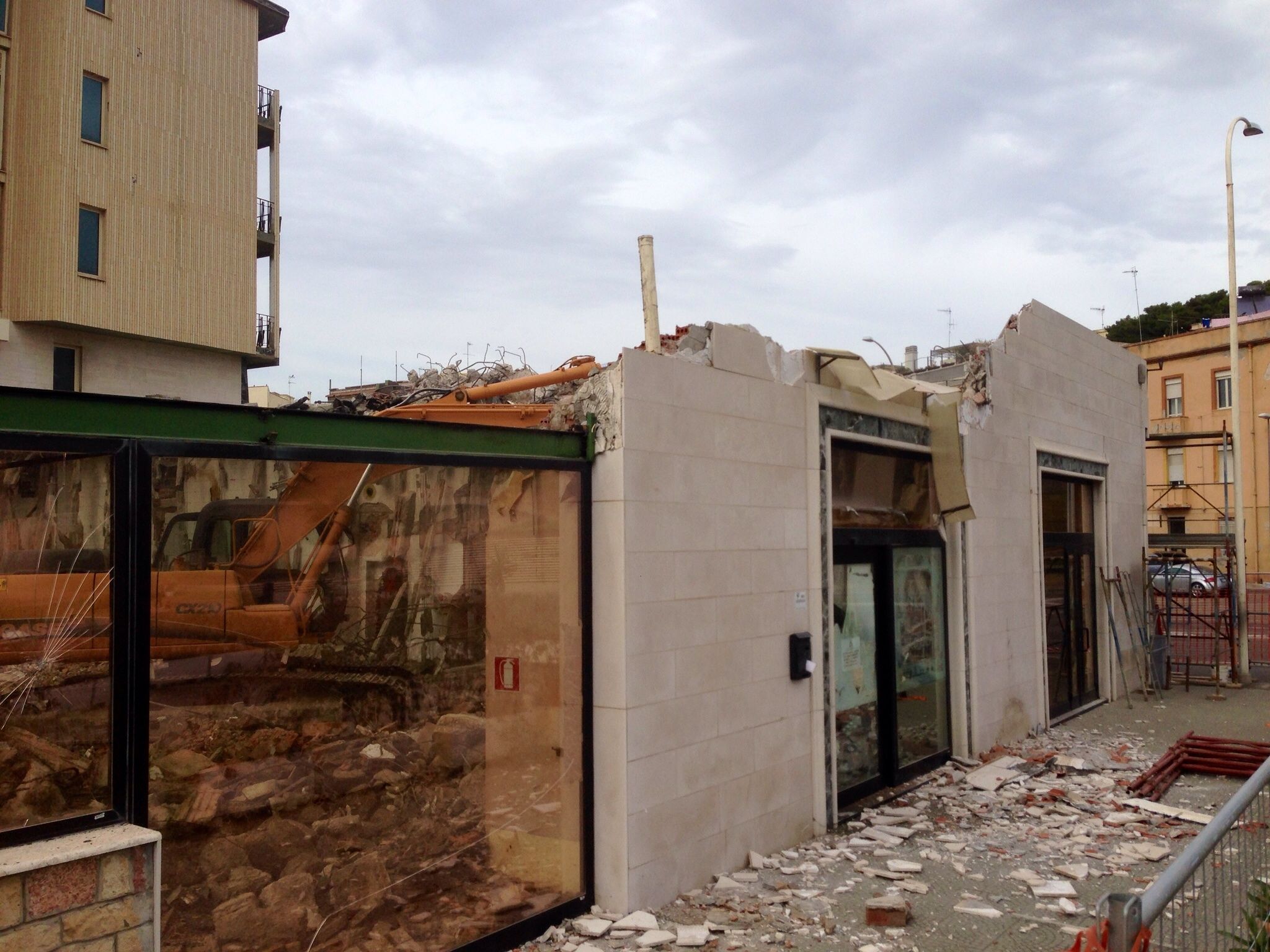 Ruspe In Azione All hotel Mediterraneo Di Cagliari Venduto Ai Russi 