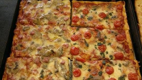 Le mitiche pizzette al taglio croccanti cagliaritane: ecco come farle -  Casteddu On line