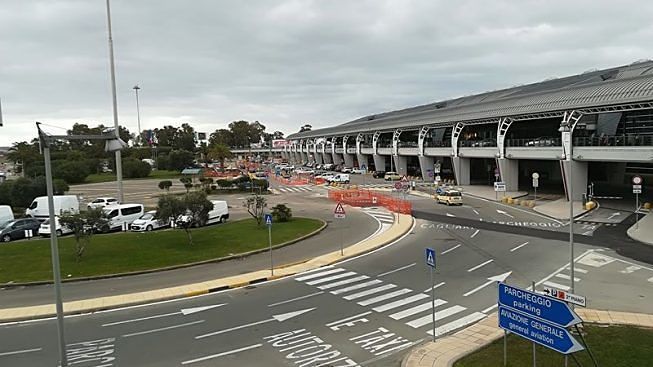 Gli Albergatori Del Sud Sardegna Aeroporto Di Cagliari Ceduto Ai 